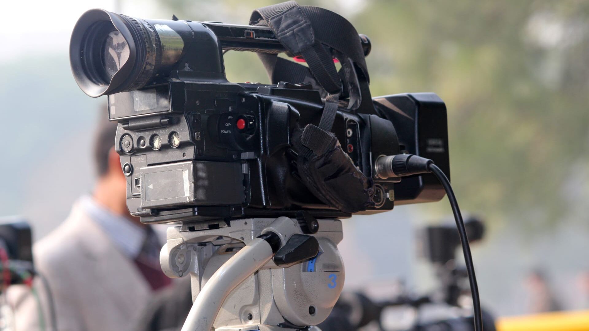 Sites stratégiques, attaques en série