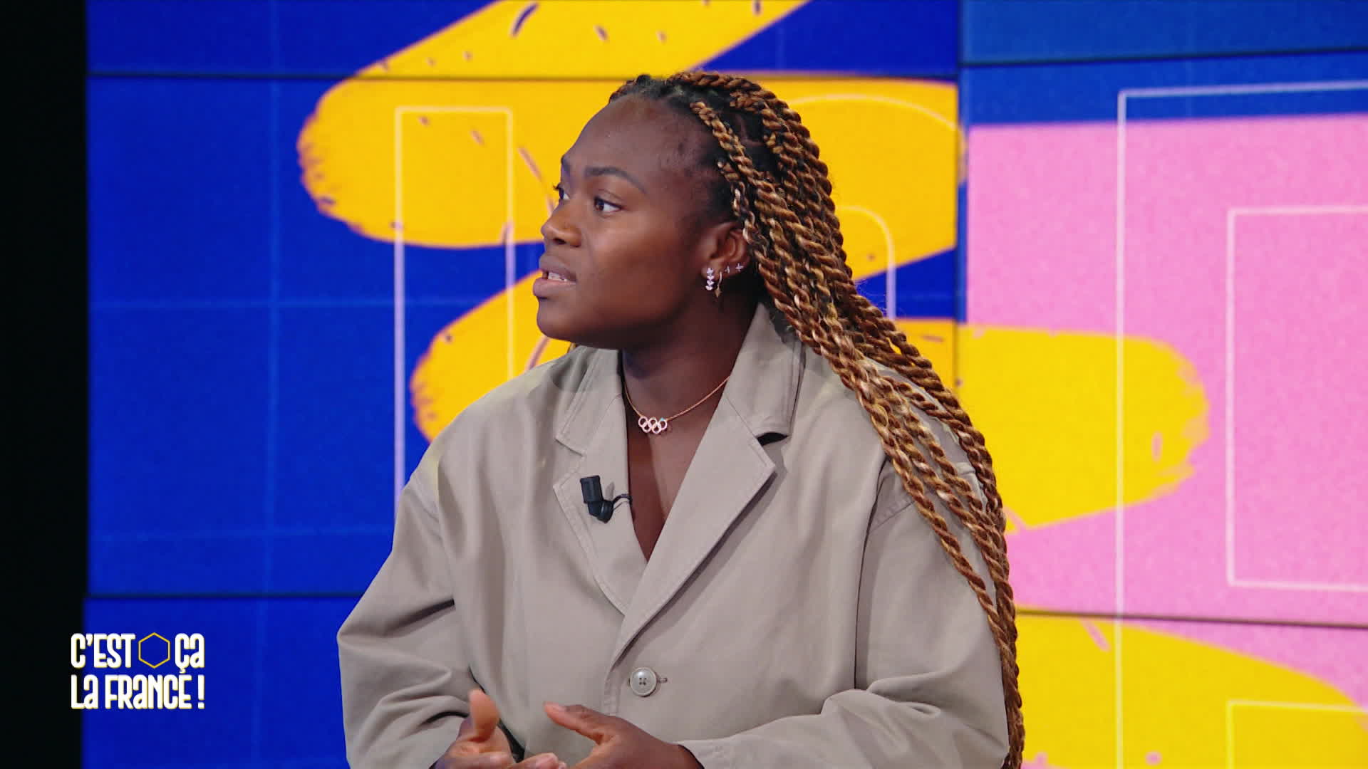 Replay C'est �a la france !