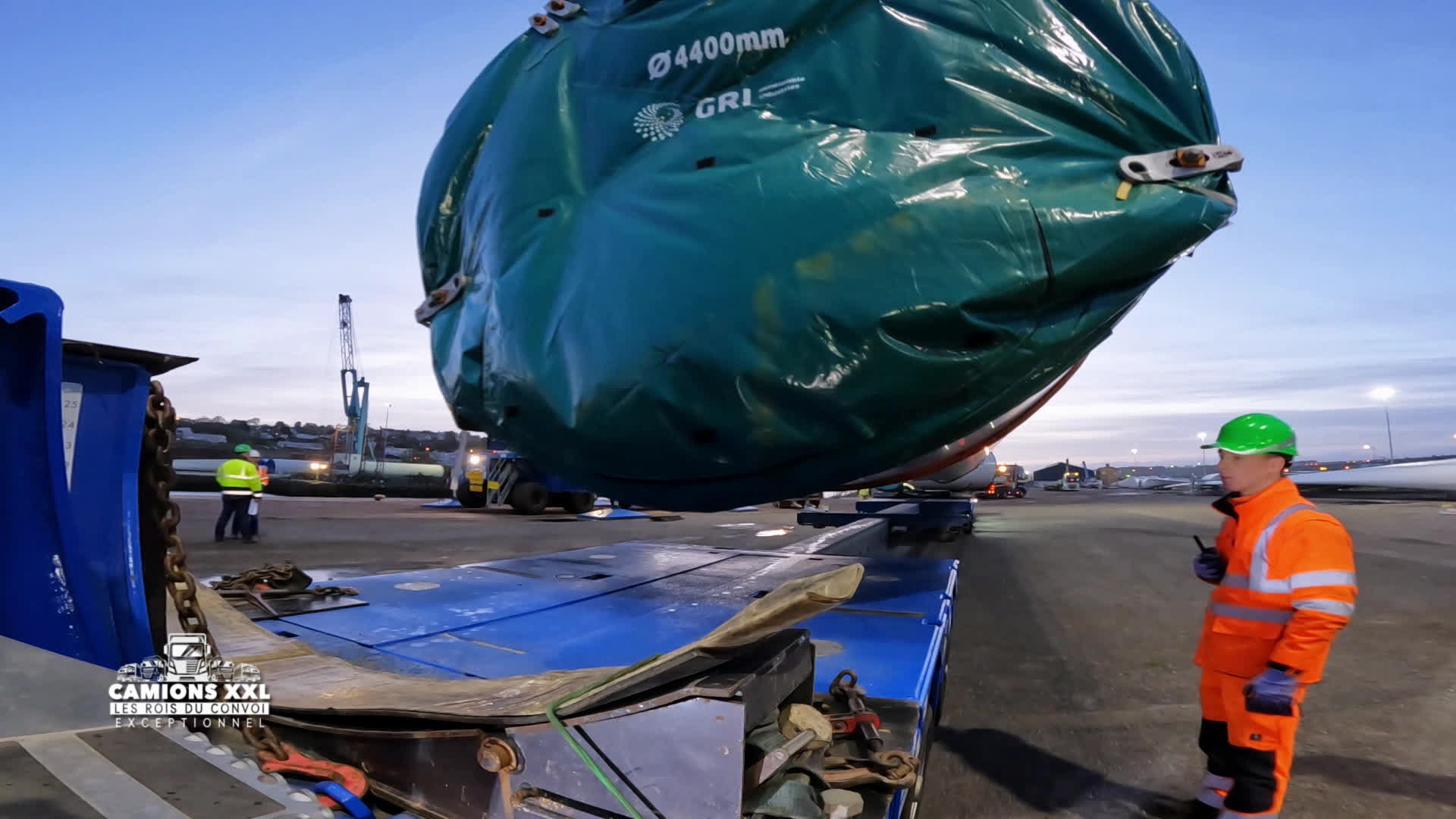 Replay Camions xxl : les rois du convoi exceptionnel