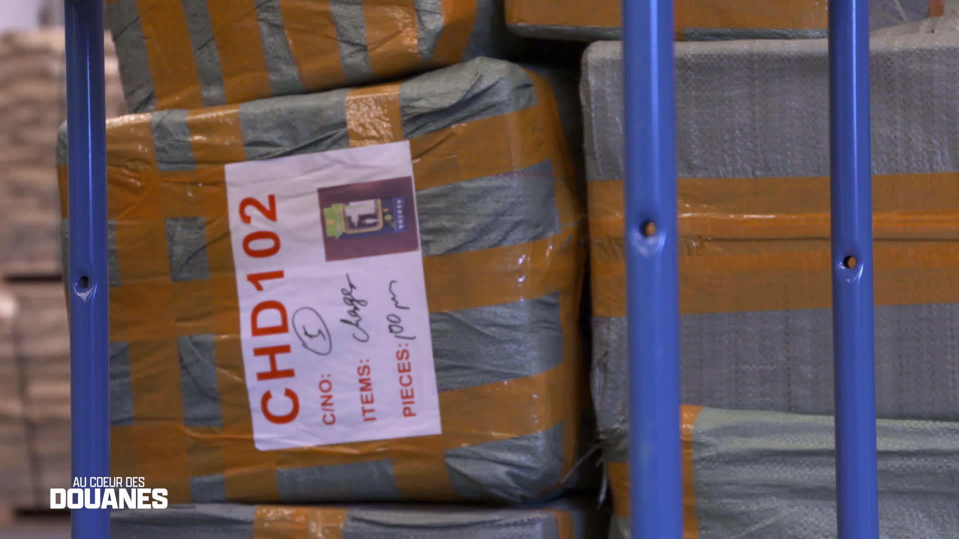 Au c?ur des douanes du 25 Janvier