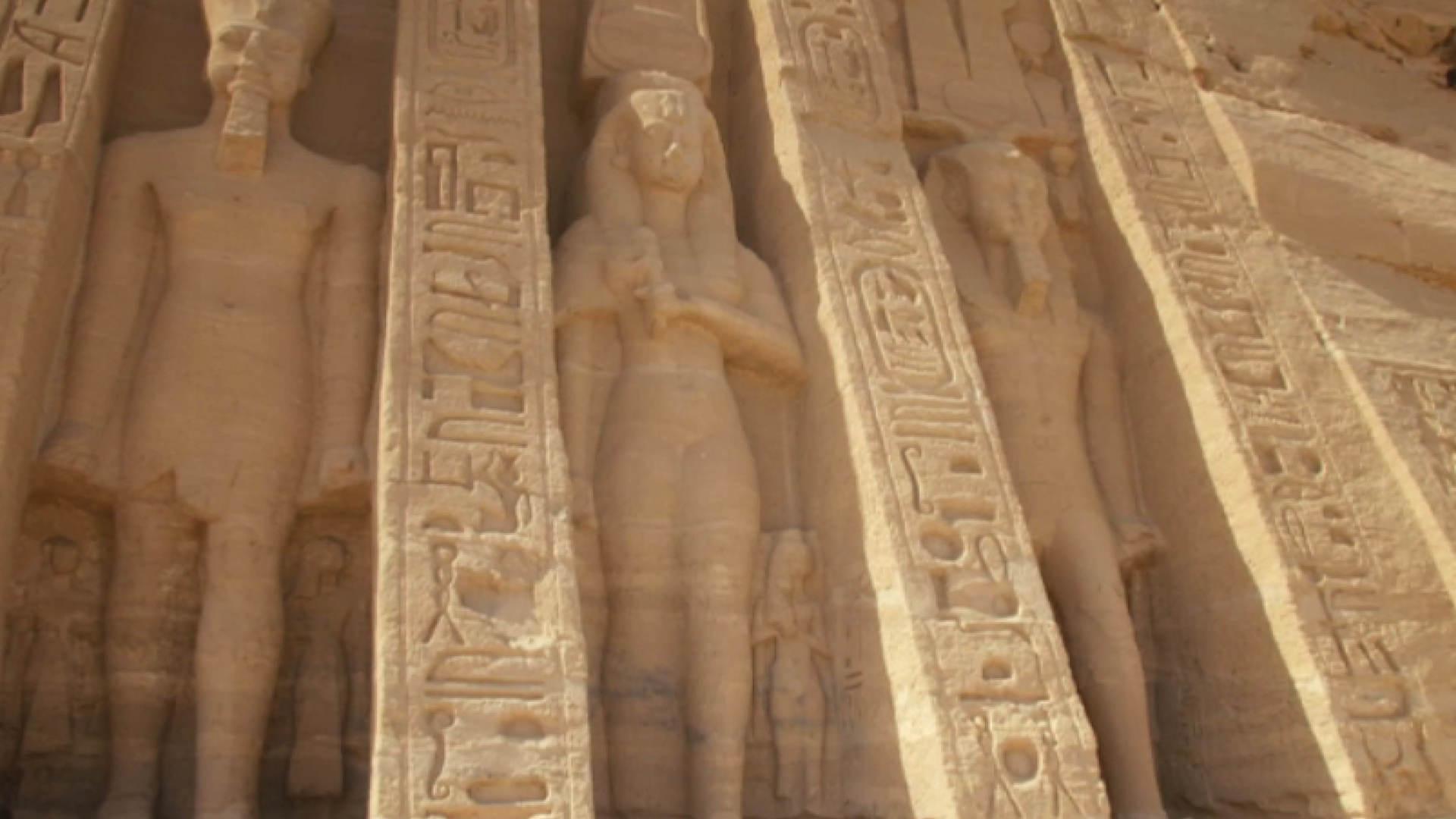 Replay S3E2 Les secrets des reines d'Egypte voir l'intégralité de
